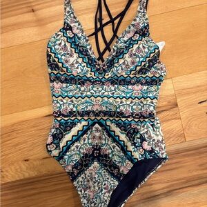 Kona Sol Women’s One-Piece Swimsuit